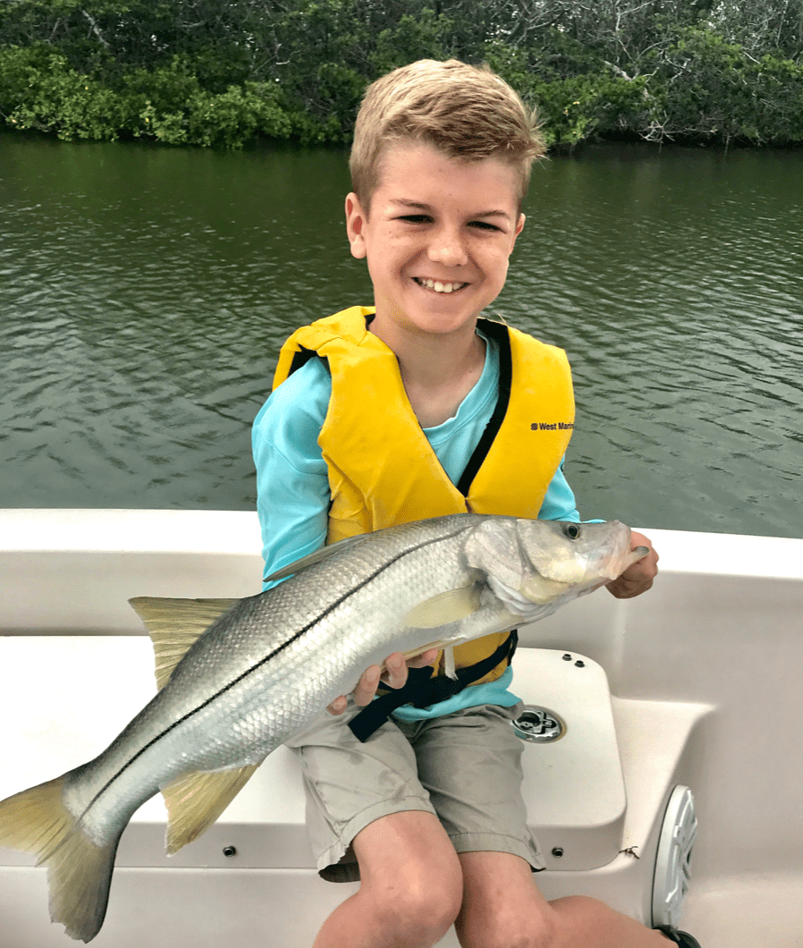https://fishybusinessislamorada.com/bc/wp-content/uploads/family2.png